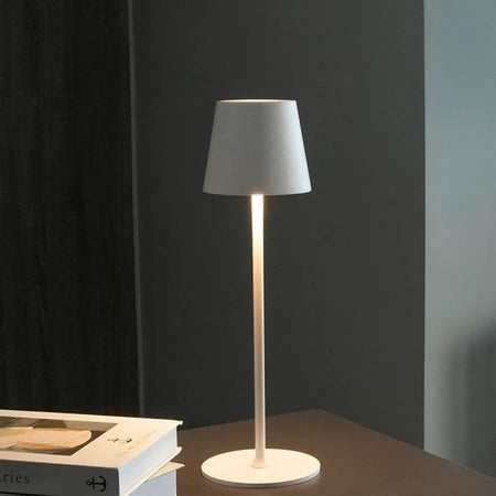 TouchLight Pro – Abajur LED Recarregável Dimerizável