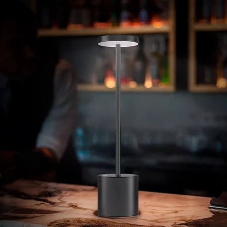 LuxTouch Metal – Luminária LED Recarregável de Mesa